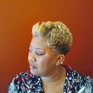 Meet your Posher, Elder gail